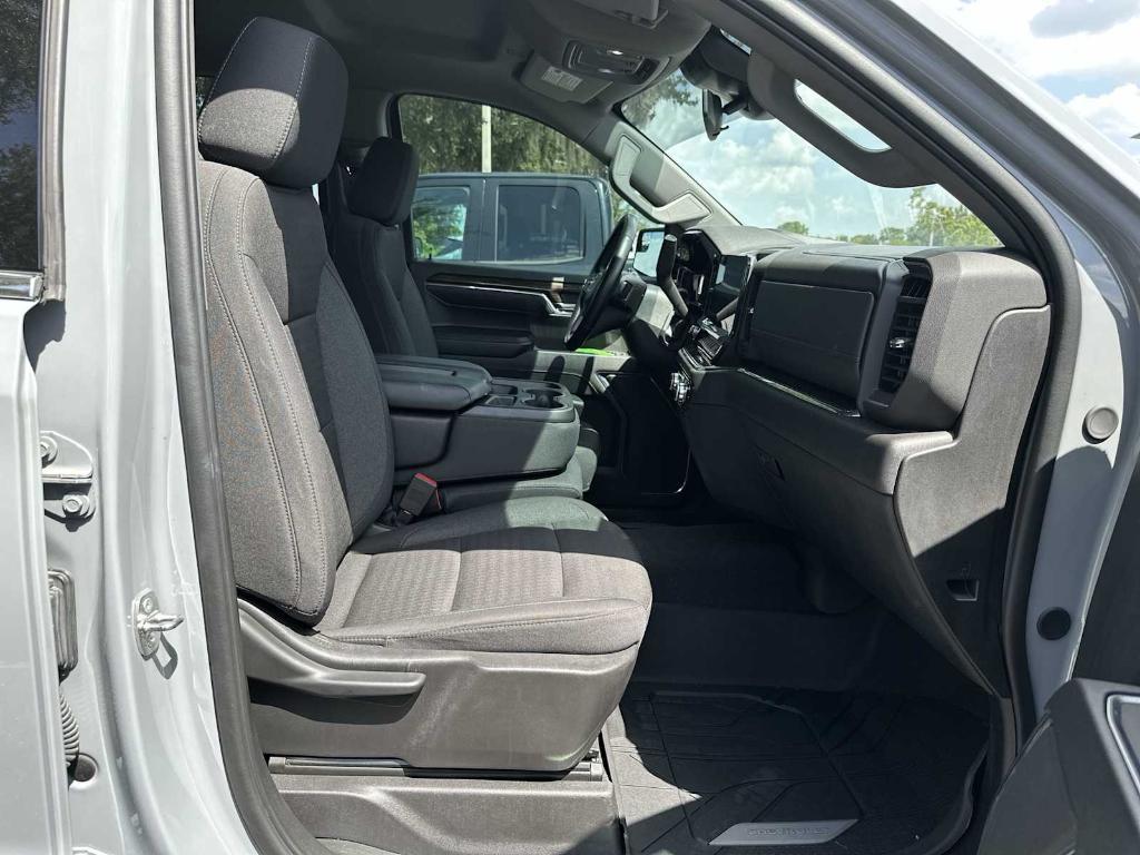 used 2024 GMC Sierra 1500 car, priced at $34,198