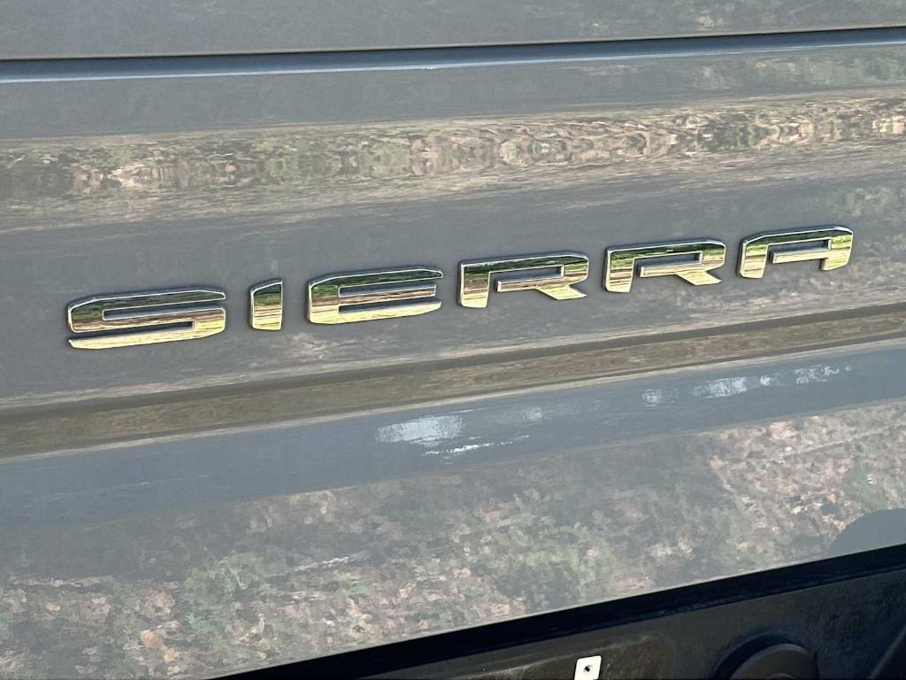 used 2024 GMC Sierra 1500 car, priced at $34,198