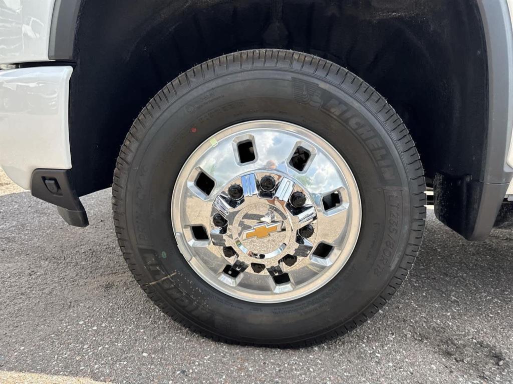 new 2025 Chevrolet Silverado 3500 car, priced at $84,220