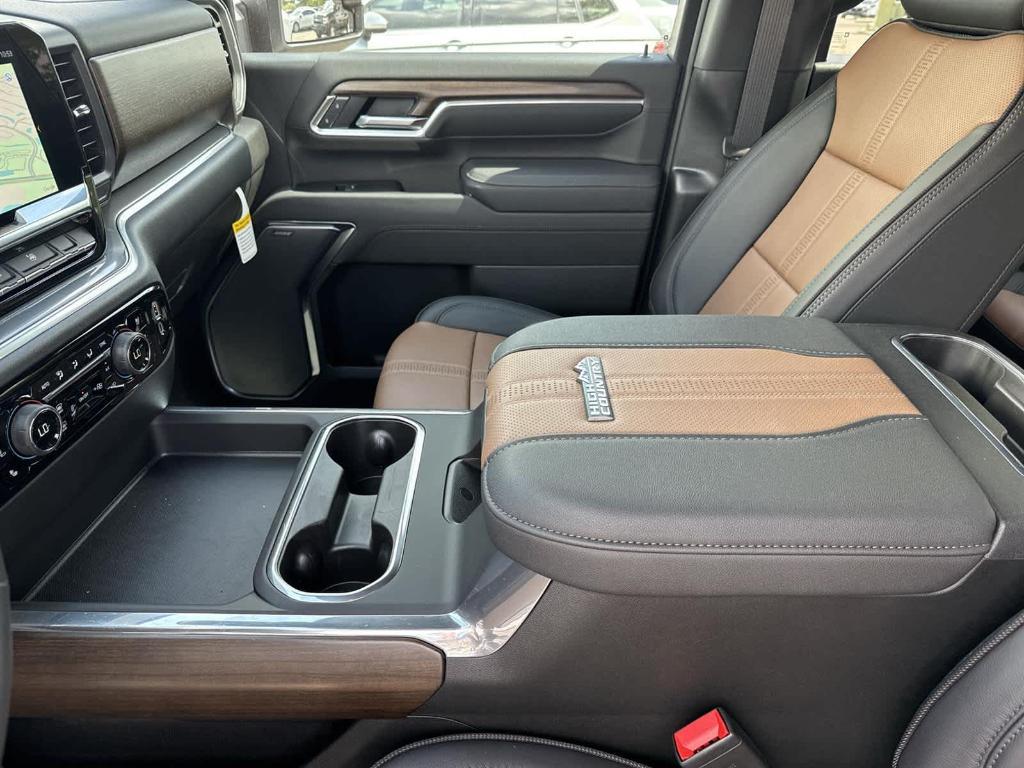 new 2025 Chevrolet Silverado 3500 car, priced at $84,220