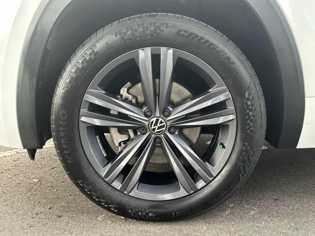 used 2021 Volkswagen Atlas car, priced at $19,997