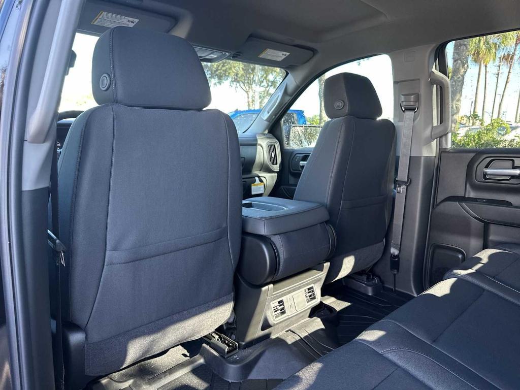 new 2025 Chevrolet Silverado 1500 car, priced at $38,160