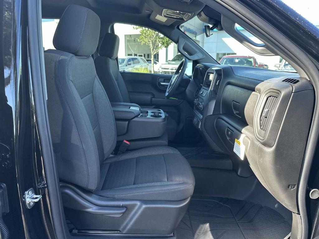 new 2025 Chevrolet Silverado 1500 car, priced at $38,160