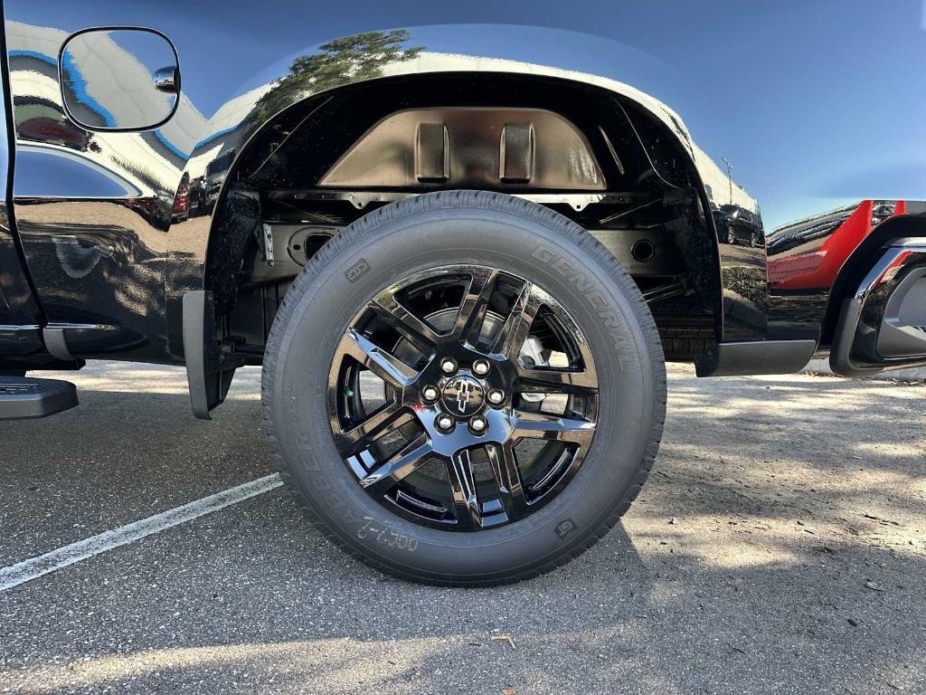 new 2025 Chevrolet Silverado 1500 car, priced at $38,160