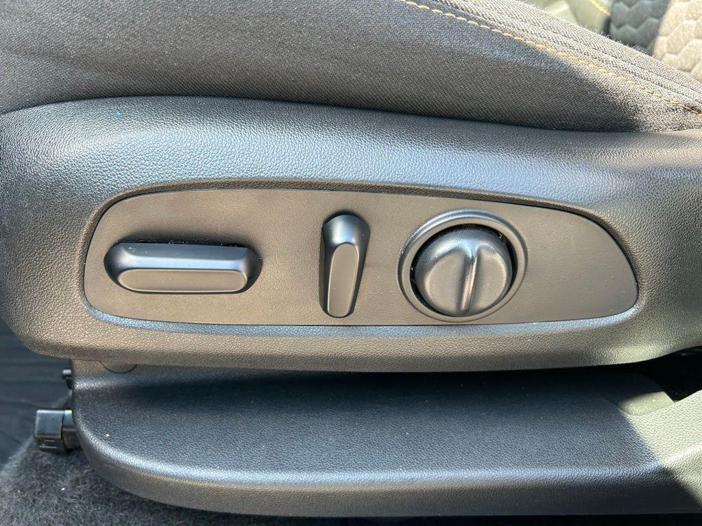 used 2020 Chevrolet Equinox car, priced at $15,437