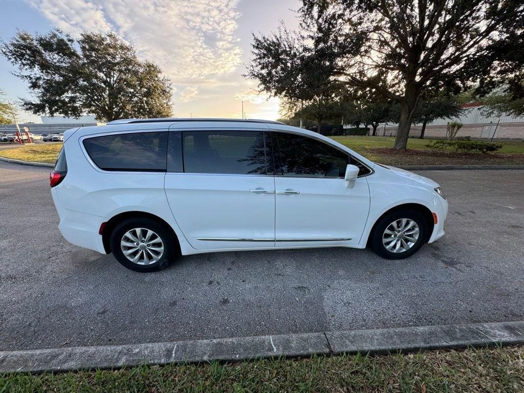 used 2019 Chrysler Pacifica car, priced at $14,977