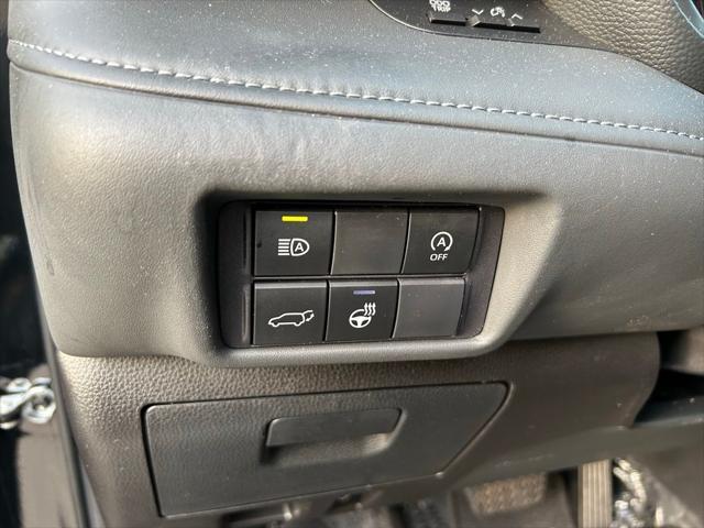 used 2024 Toyota Highlander car, priced at $46,737