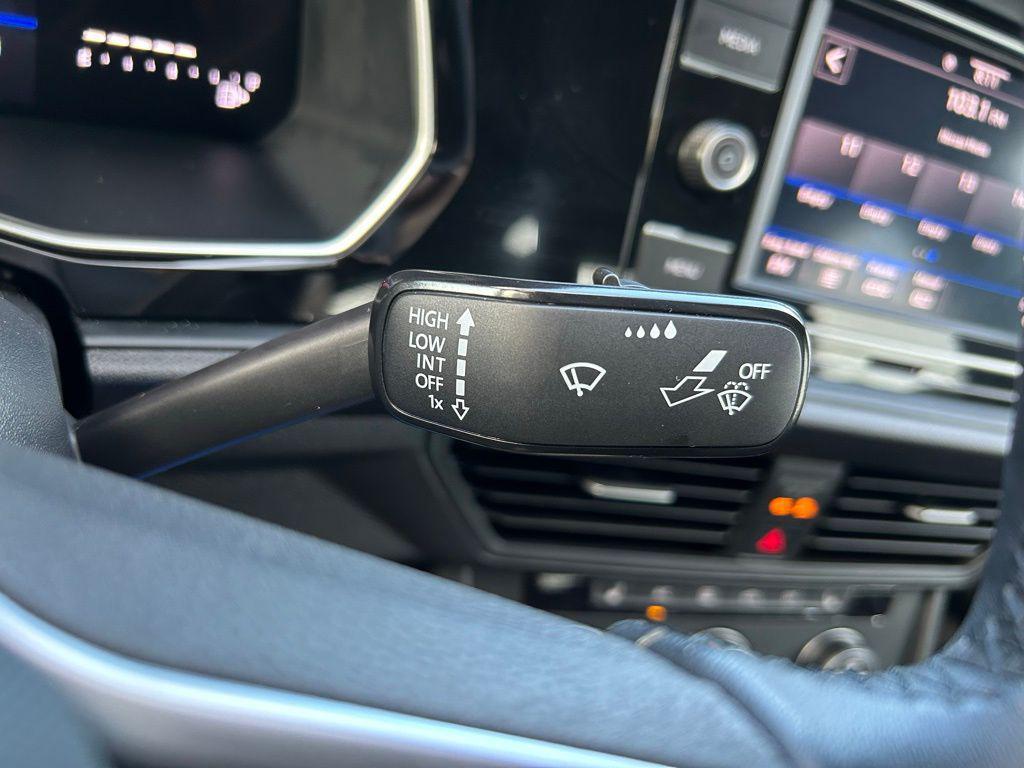 used 2024 Volkswagen Jetta car, priced at $20,737