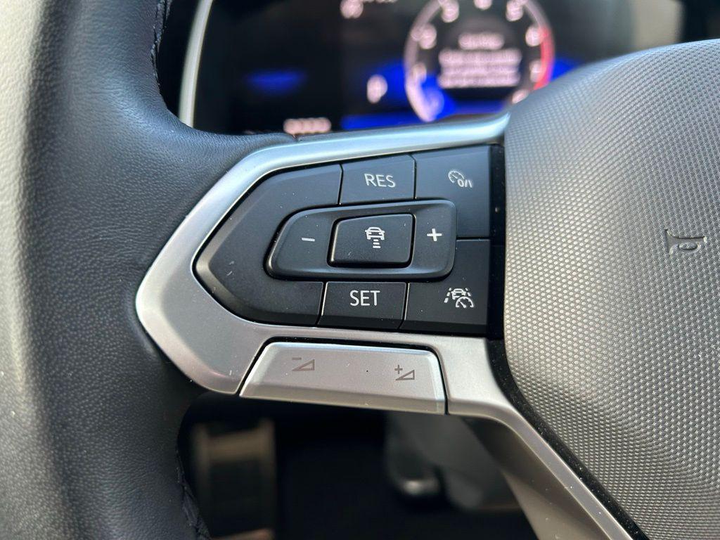 used 2024 Volkswagen Jetta car, priced at $20,737