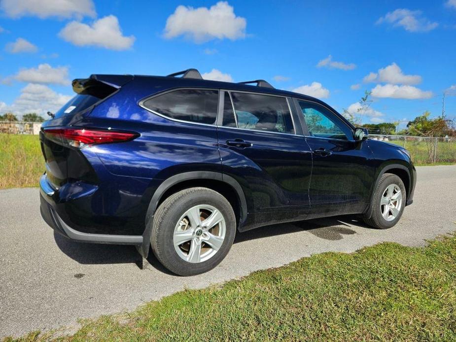 used 2023 Toyota Highlander car, priced at $32,977