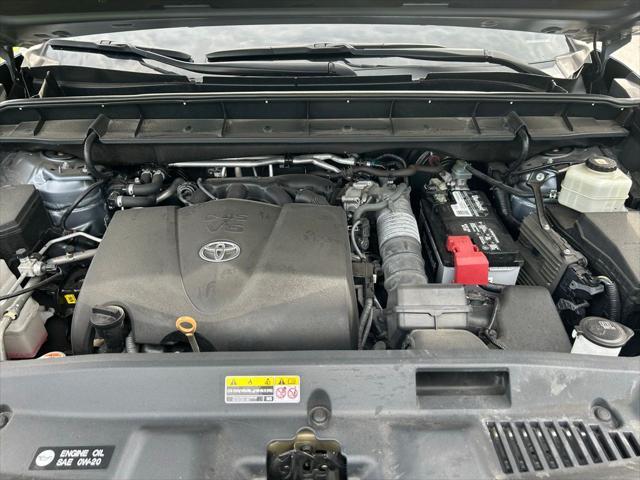 used 2020 Toyota Highlander car, priced at $27,977
