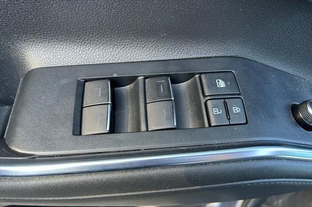 used 2021 Toyota Highlander car, priced at $35,477