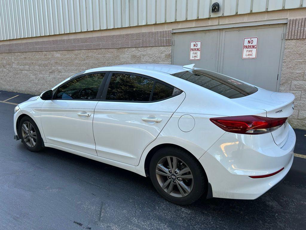 used 2018 Hyundai Elantra car