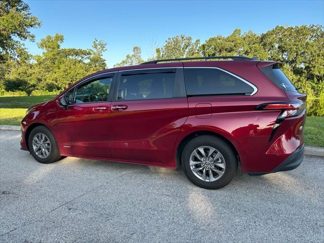 used 2021 Toyota Sienna car