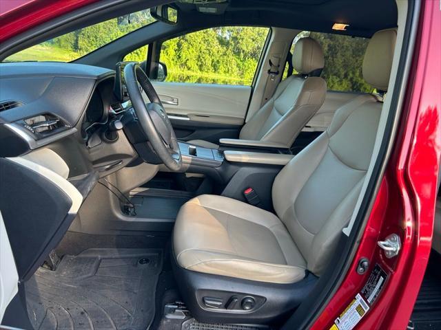 used 2021 Toyota Sienna car