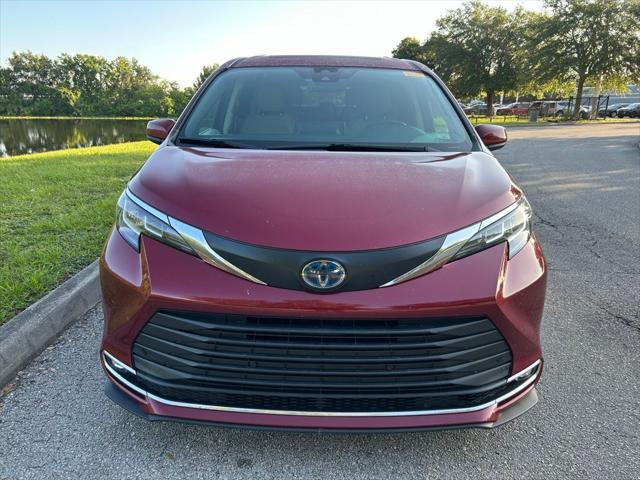 used 2021 Toyota Sienna car