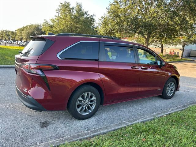 used 2021 Toyota Sienna car