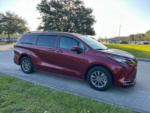 used 2021 Toyota Sienna car