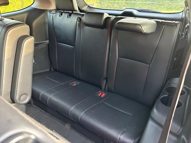 used 2024 Toyota Highlander car, priced at $41,977