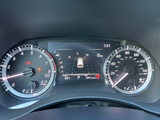 used 2024 Toyota Highlander car, priced at $40,977