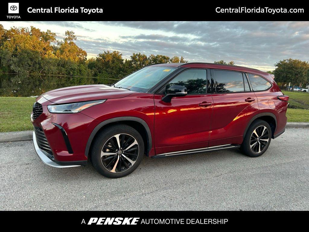 used 2022 Toyota Highlander car, priced at $33,937