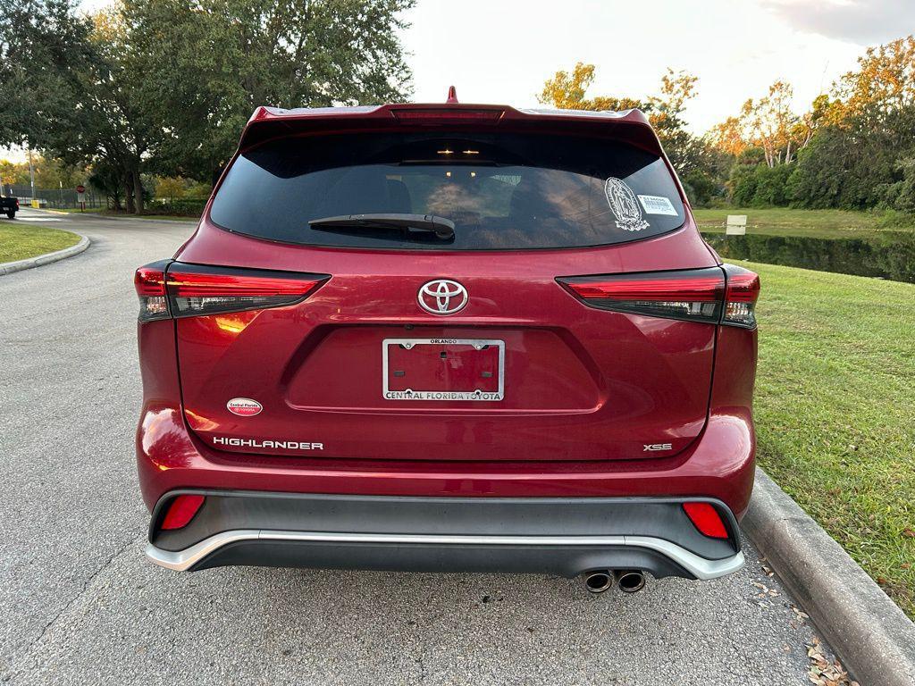 used 2022 Toyota Highlander car, priced at $33,937