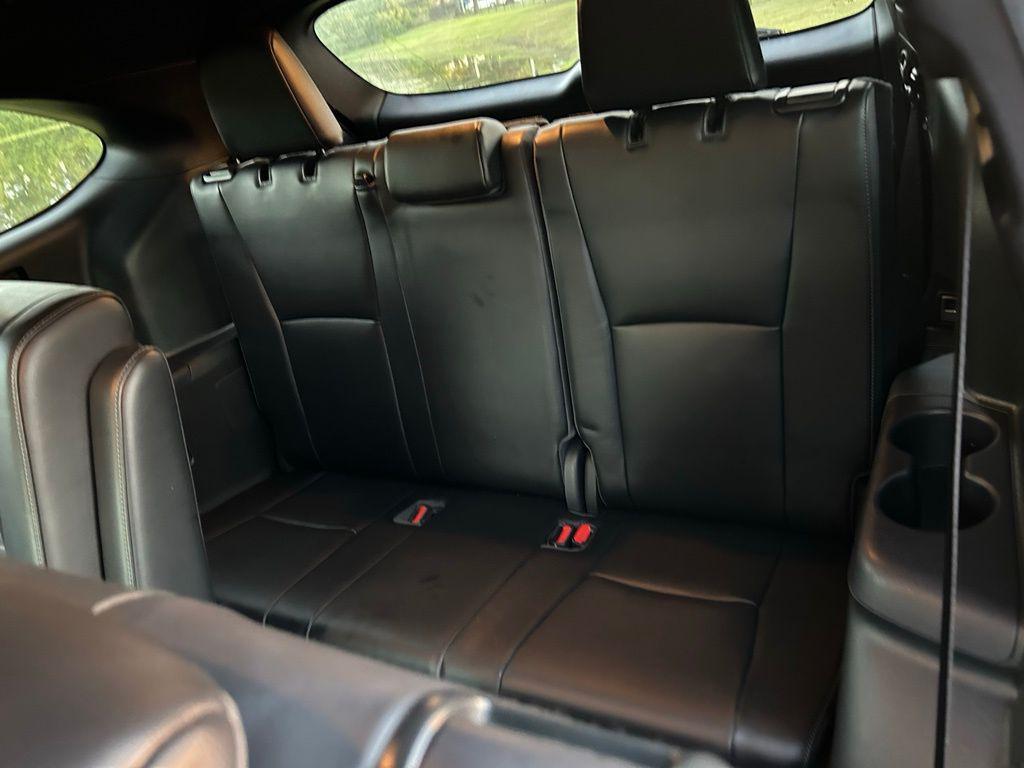 used 2022 Toyota Highlander car, priced at $33,937