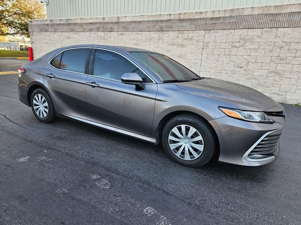 used 2022 Toyota Camry Hybrid car, priced at $19,977