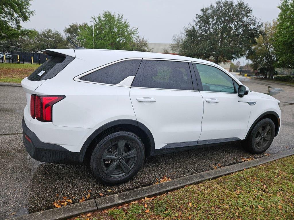 used 2023 Kia Sorento car, priced at $22,977