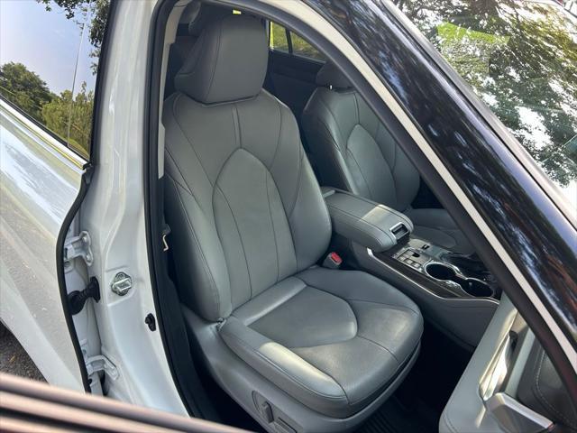 used 2023 Toyota Highlander car, priced at $38,977