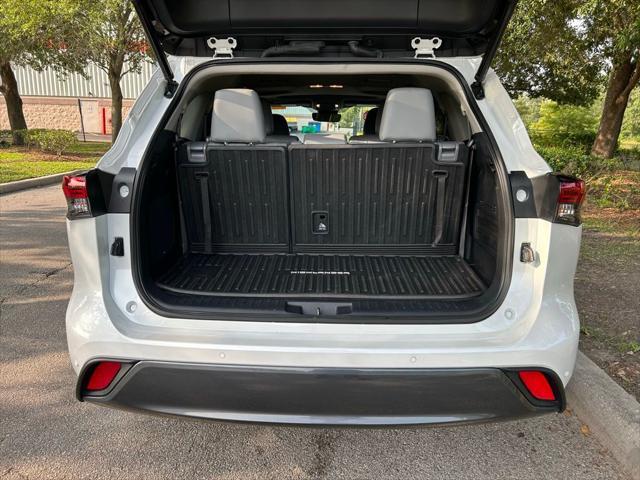 used 2023 Toyota Highlander car, priced at $38,977