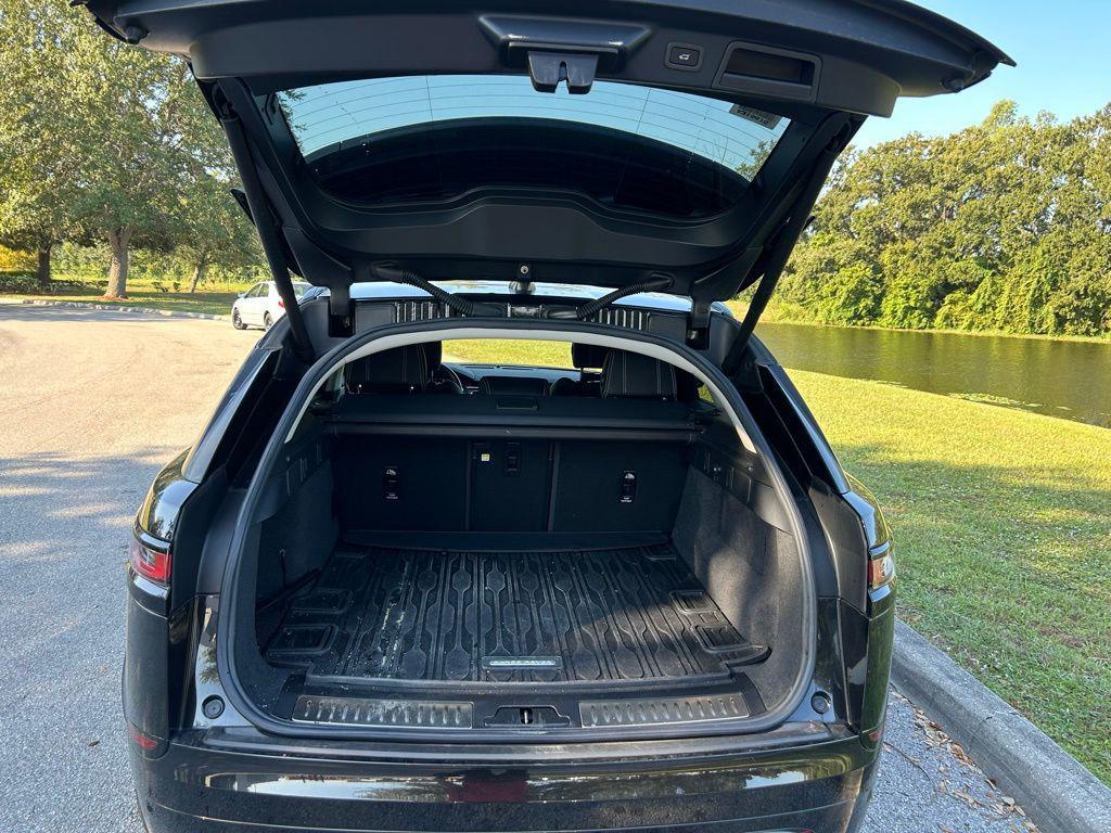 used 2021 Land Rover Range Rover Velar car, priced at $31,537
