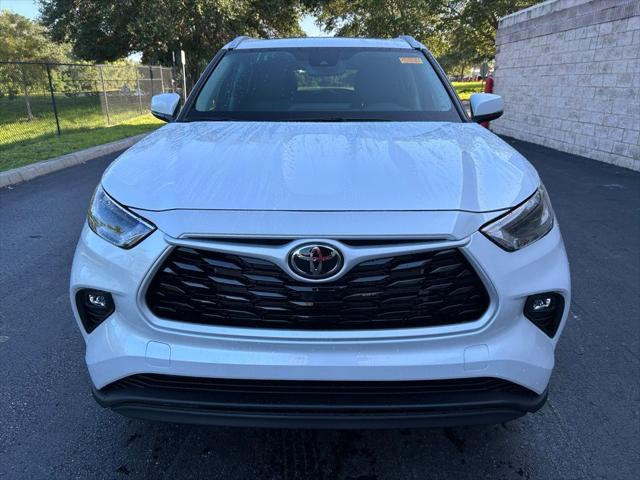 used 2025 Toyota Highlander car, priced at $47,237