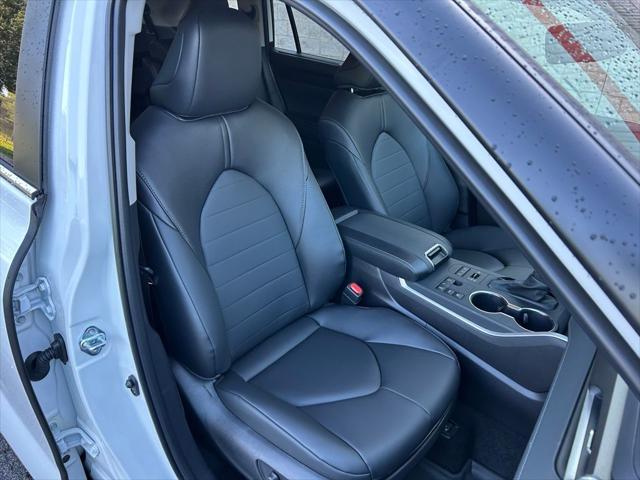 used 2025 Toyota Highlander car, priced at $47,237