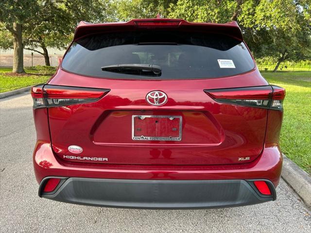 used 2022 Toyota Highlander car, priced at $34,977