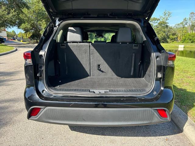 used 2020 Toyota Highlander car