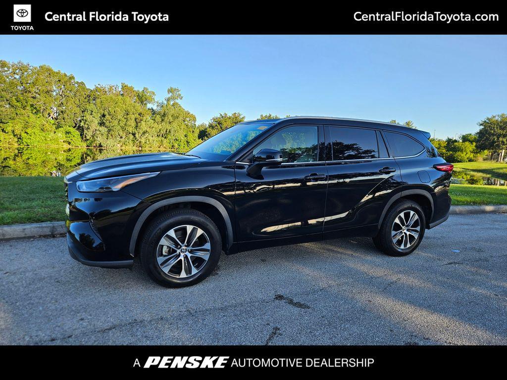used 2022 Toyota Highlander car, priced at $31,937
