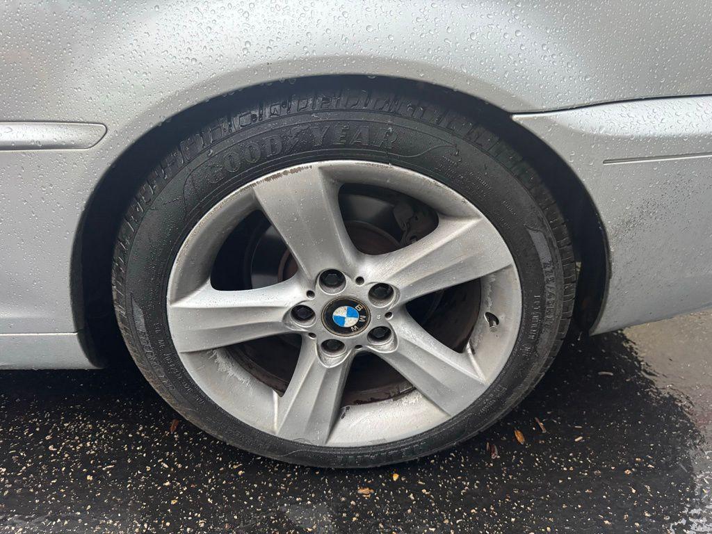 used 2006 BMW 325 car