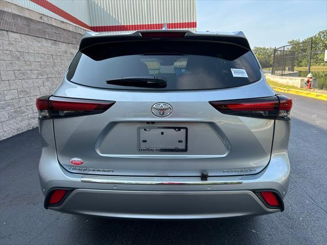 used 2024 Toyota Highlander car, priced at $49,977