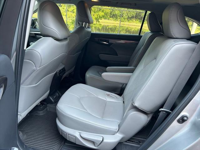 used 2024 Toyota Highlander car, priced at $49,977