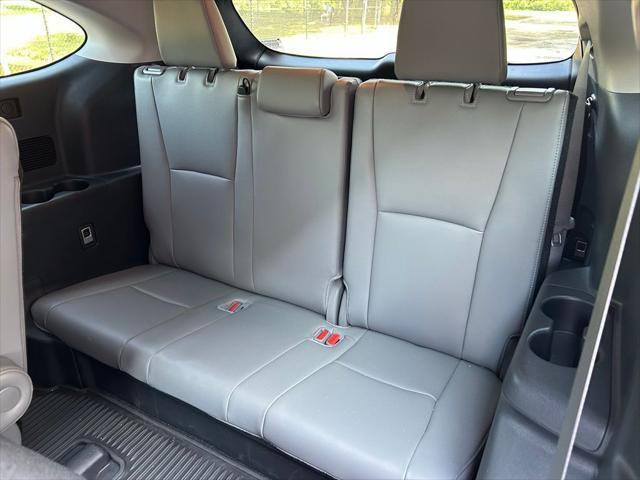 used 2024 Toyota Highlander car, priced at $49,977