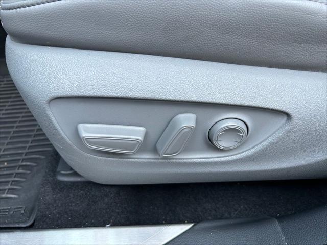 used 2024 Toyota Highlander car, priced at $49,977