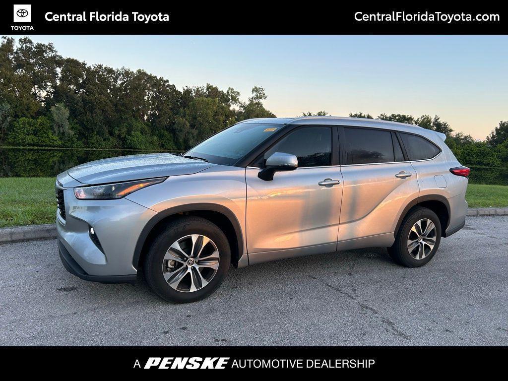 used 2023 Toyota Highlander Hybrid car, priced at $39,937