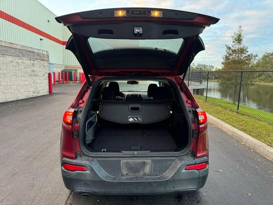 used 2014 Jeep Cherokee car, priced at $7,477