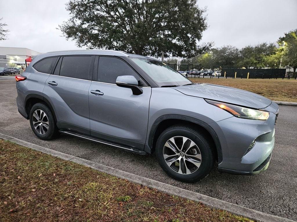 used 2023 Toyota Highlander car, priced at $34,977