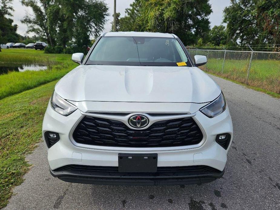 used 2023 Toyota Highlander car, priced at $35,977