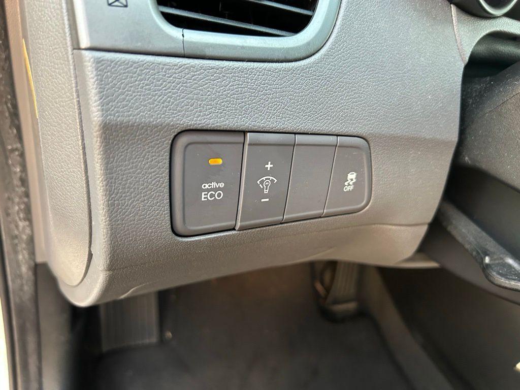used 2015 Hyundai Elantra car