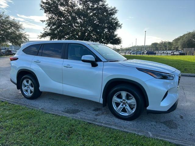 used 2023 Toyota Highlander car, priced at $34,977
