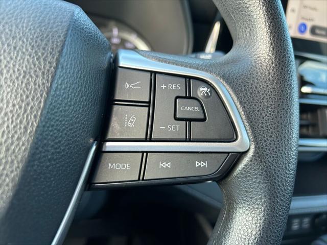used 2023 Toyota Highlander car, priced at $34,977