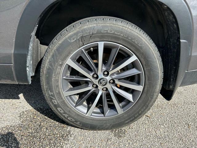 used 2018 Toyota Highlander car, priced at $22,937